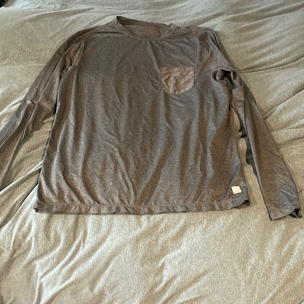 Vuori Mens Long Sleeve Rose Tee